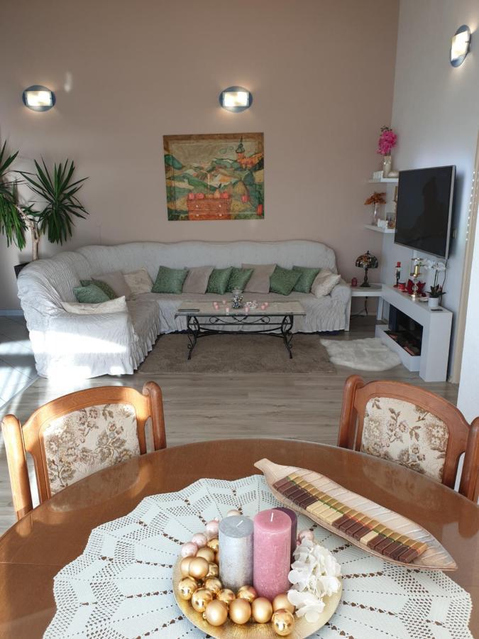 Apartmani Mlikotic Dugi Rat Dış mekan fotoğraf